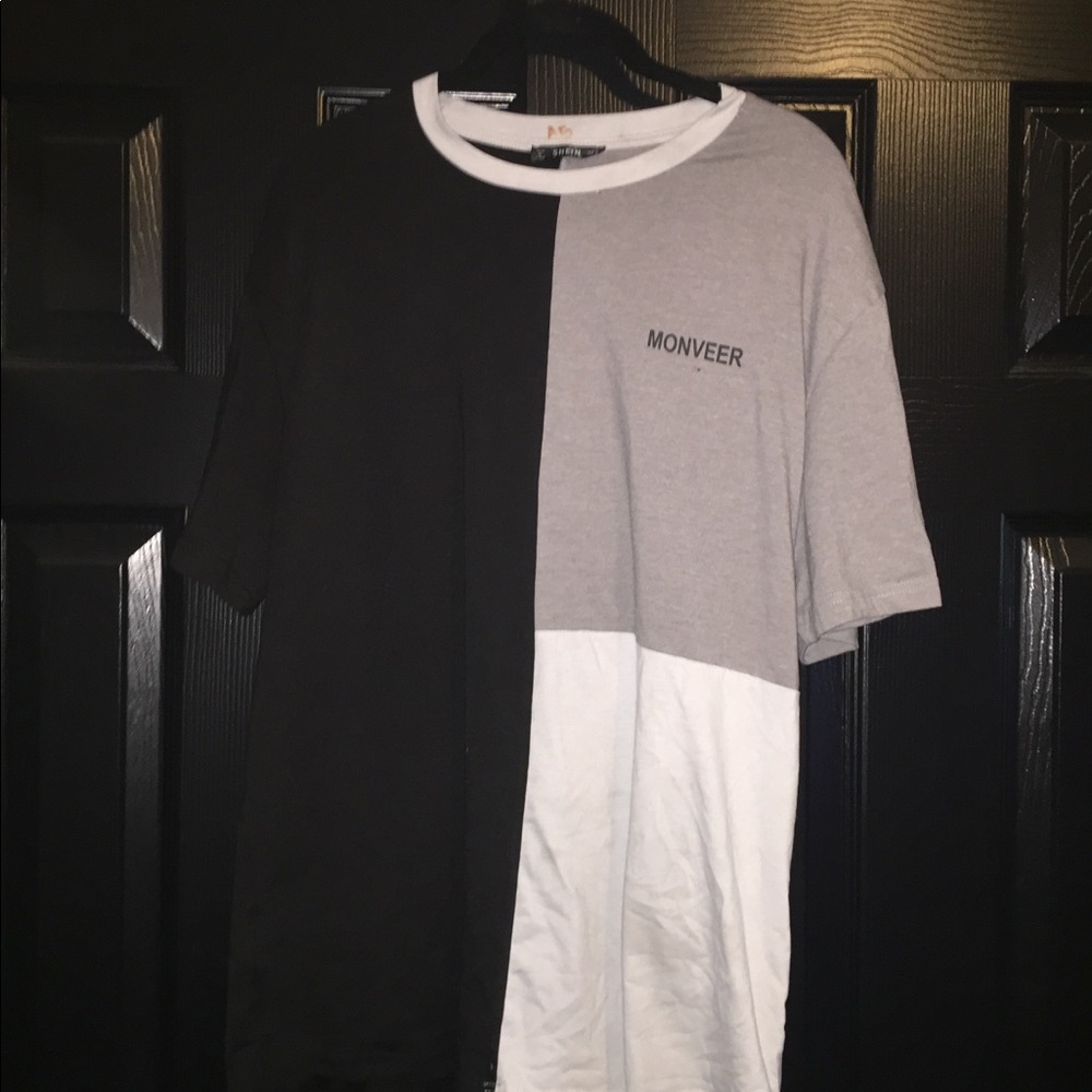 Rue21 black and white T-shirt
